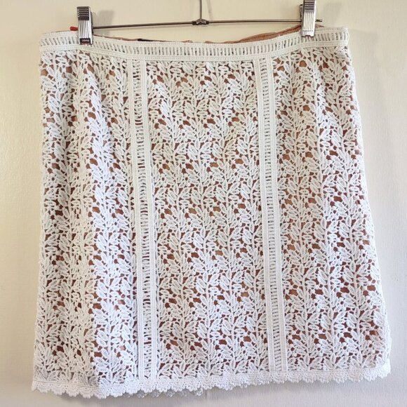 Kendall & Kylie Dresses & Skirts - Crochet & Lace Mini Skirt  Scallop Hem Kendall & Kylie Women's Size Large  Boho